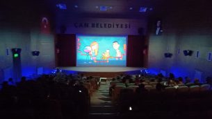 ÇAN BELEDİYESİ SİNEMA GÜNLERİ KÖSTEBEKGİLLER GÖLGE’NİN TILSIMI