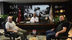 ENVER DEMİRCİ VE ÖZGÜR AKTAŞ’TAN NAZİK ZİYARET