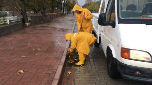 YAŞANAN YAĞIŞ NEDENİYLE EKİPLERİMİZİN LOGAR VE MAZGAL TEMİZLİĞİ