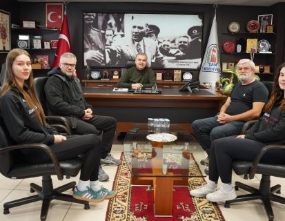 GENÇ KIZ VOLEYBOL TAKIMINI MİSAFİR ETTİK