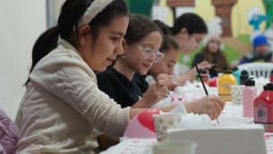 YARIYIL ŞENLİĞİ DOLU DOLU BAŞLADI