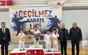 GELECEĞİN ŞAMPİYONLARI MADALYALARINA KAVUŞTU