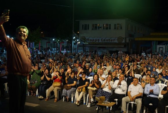 KİTAP FUARIMIZDA KONUĞUMUZ ALİŞAN KAPAKLIKAYA